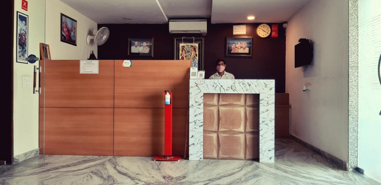 Hotel Sar Kamla Dham Skd Vrindavan Fully Vaccinated Staff 외부 사진