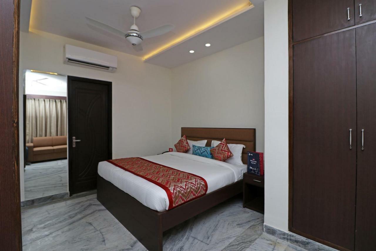 Hotel Sar Kamla Dham Skd Vrindavan Fully Vaccinated Staff 외부 사진